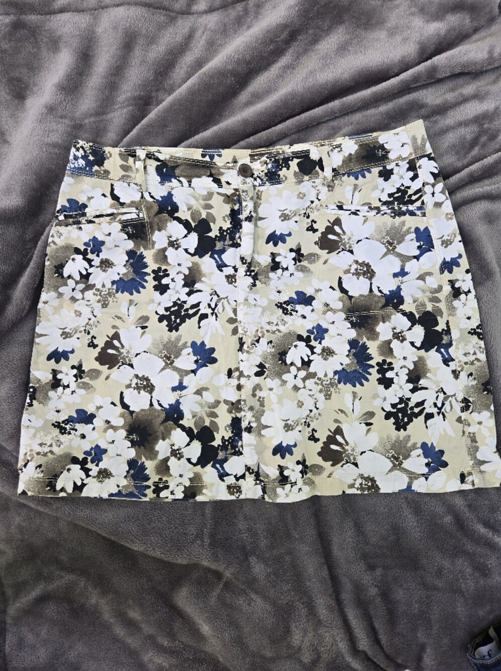 croft & barrow Beige, Blue, White Floral Skort